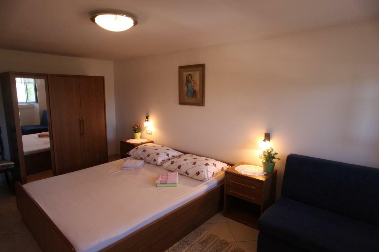 Accommodation Lily Vrana  Dış mekan fotoğraf