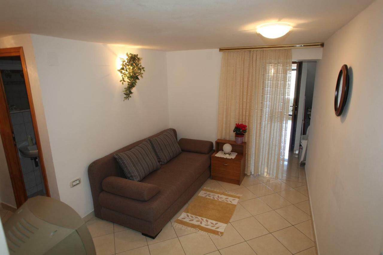Accommodation Lily Vrana  Dış mekan fotoğraf