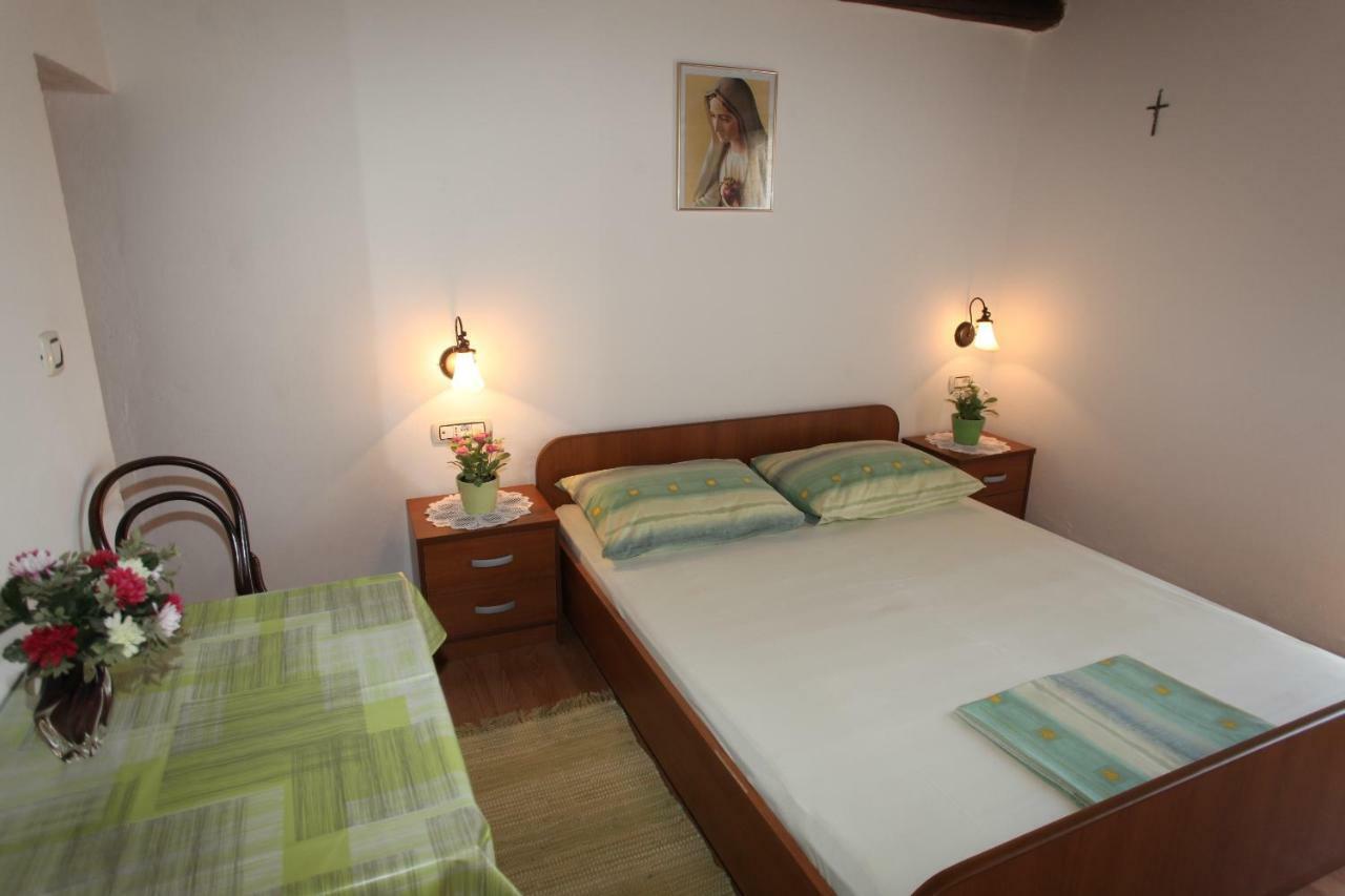 Accommodation Lily Vrana  Dış mekan fotoğraf